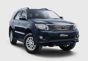 Sewa Mobil Xenia Medan on Rental  Sewa Fortuner Di Medanmedan Rental Mobil